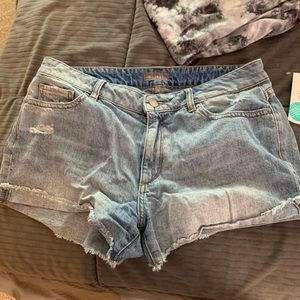 DL1961 Jean Shorts